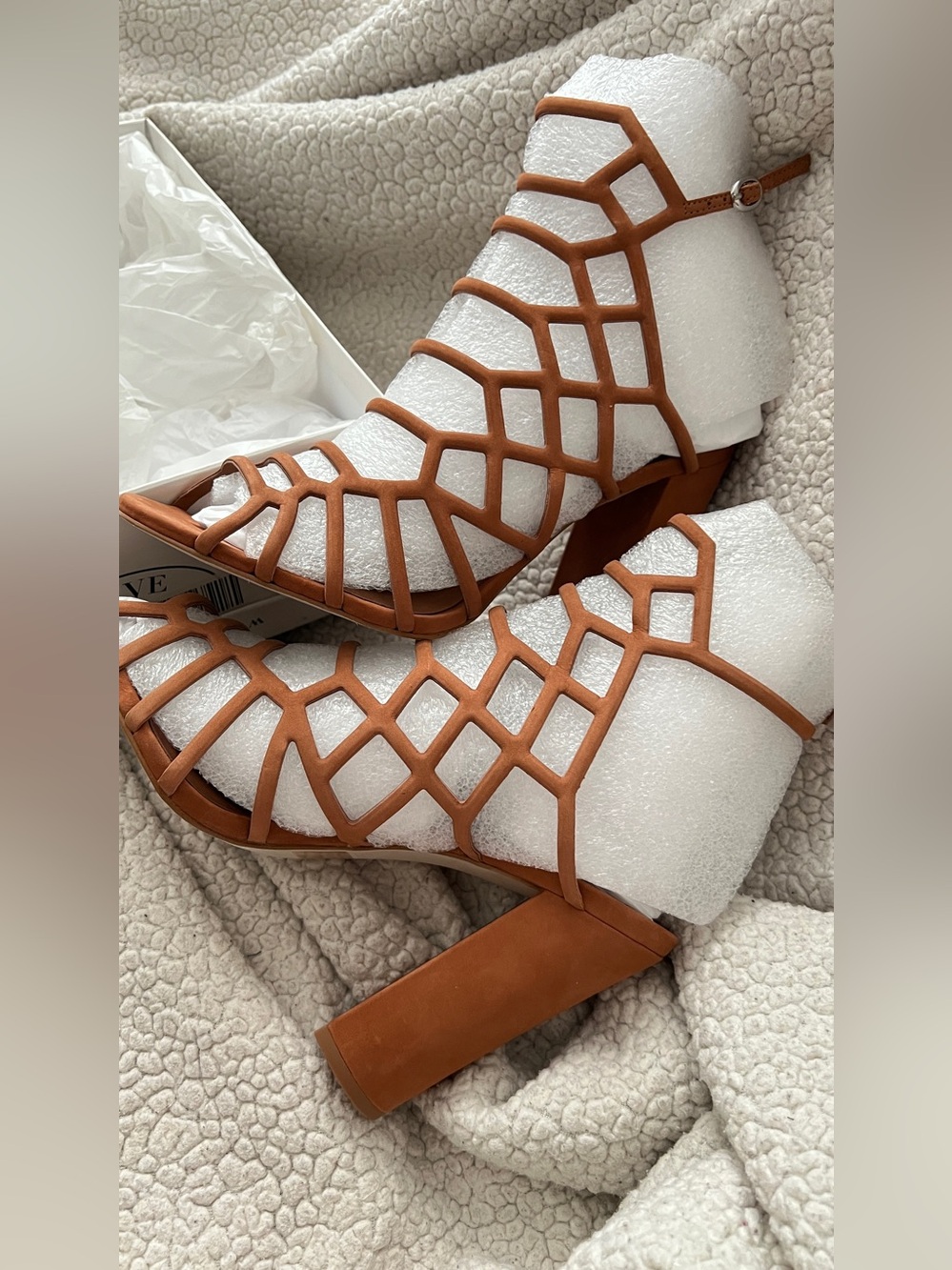 Steve Madden Cognac Strappy Block Heel Sandals - Sz 10